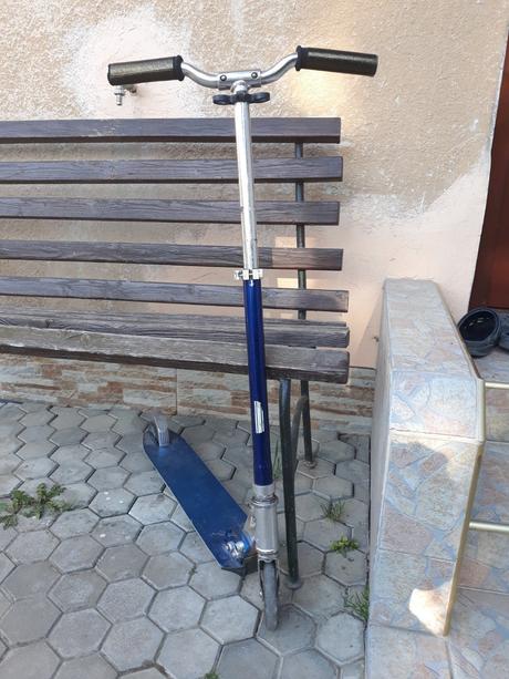 Detská kovová kolobežka, 