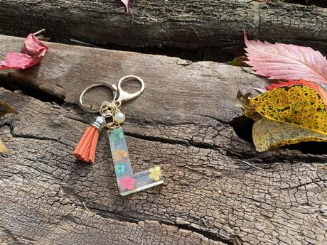 5 eur - ihneď k odberu - kľúčenky s písmenkom, 