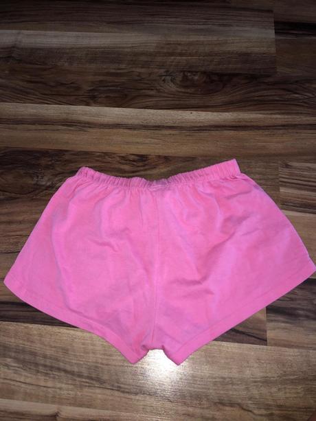 Pyžamové kraťasy, 134