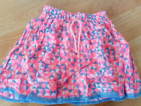 Sukňa 104 a 110, 104