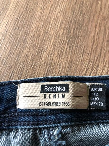 Dámske rifle, bershka,38