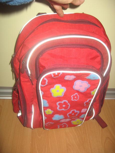 Taska do skoly1az4r,