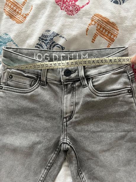 Chlapčenské rifľové kraťasy, c&a,134