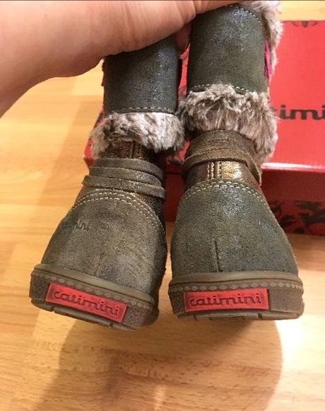 Nádherné čižmičky, 30