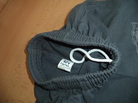 104 kraťasy sivé s tigrom, japitex,104