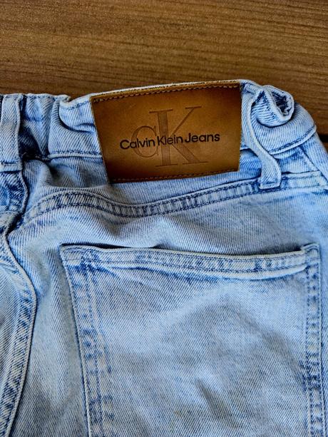 Chlapčenské svetlomodré značkové rifle, calvin klein,170