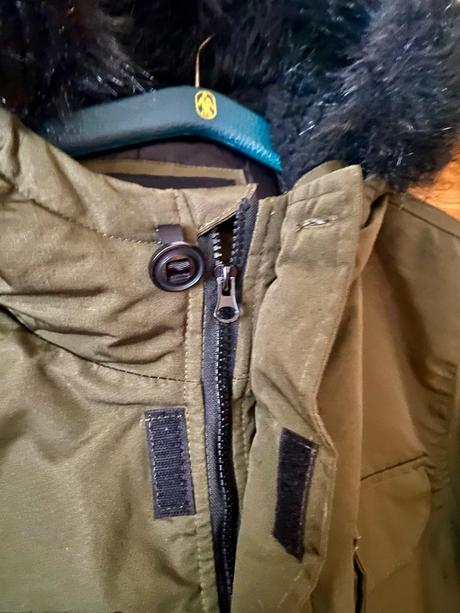 Bunda vzadu predlzena, l