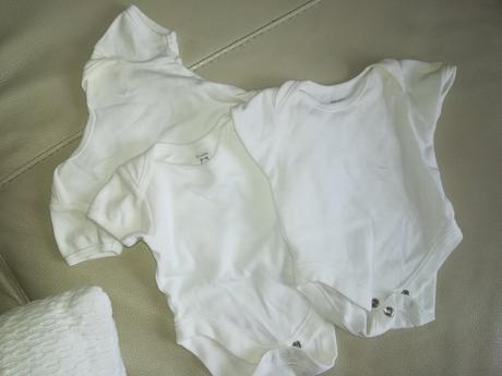 3x biele body od narodenia, marks & spencer,<50