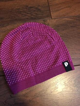 Dámska ružová čiapka so srdiečkami protest, l