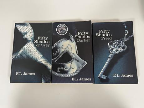 Fifty shades of grey / darker / freed (e.l. james), 