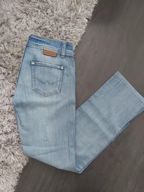 Dámske džínsy, m