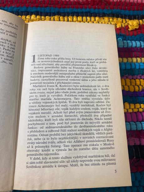 Vyjednavač frederick forsyth dobrodružství napětí,