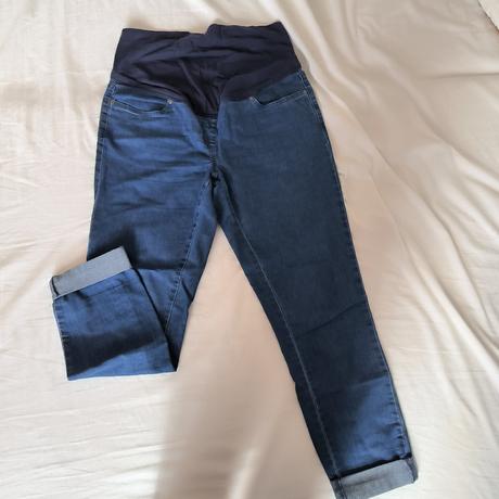 Predám tehotenské rifle, 40