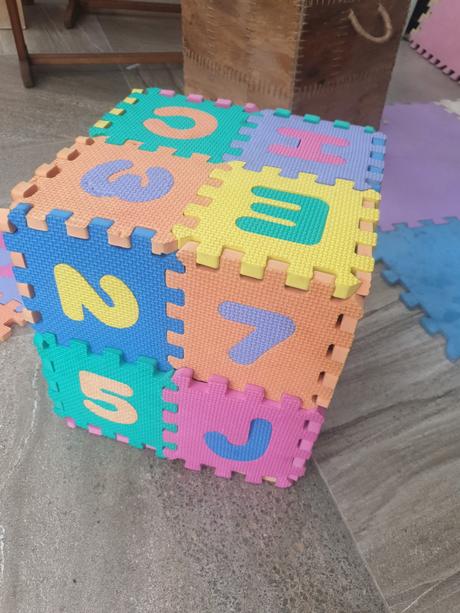 Penovy kobercek s abcdou 35ks+2cudzojazyčné knižky, 