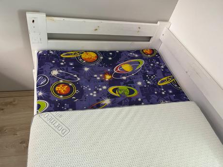 Detská posteľ, šírka (cm): 90,dĺžka (cm): 200