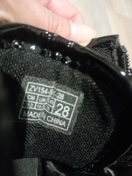 Lakované čižmy, reserved,28