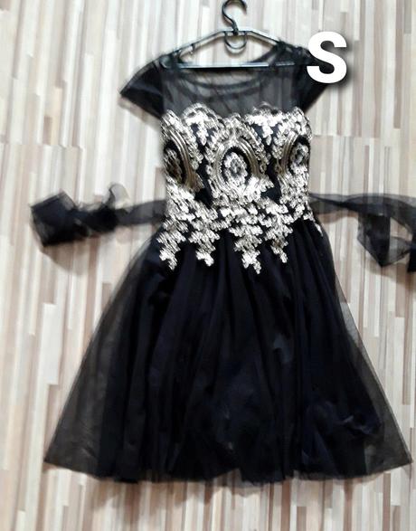 Sviatočne saty s, s