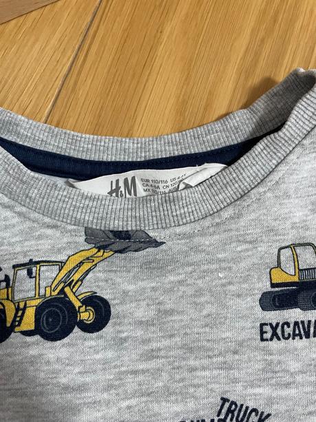Mikina h&m 110/116 so stavebnými strojmi, h&m,110