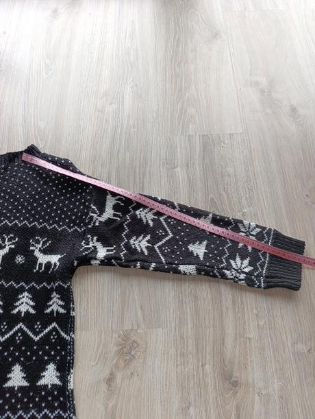 Dámsky čierny vianočný sveter, 