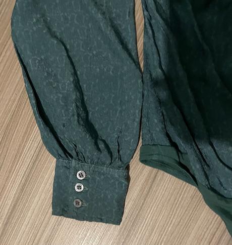 Elegantná blúzka, s