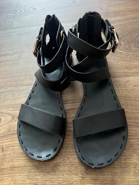 Kožené vybíjané sandále, 40