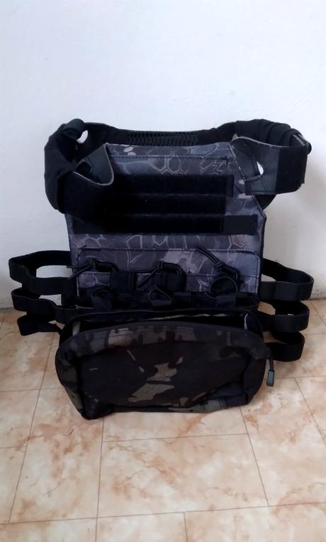 Airsoft paintball tlmič vesta taška okuliare obal,