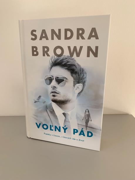 Sandra brown - voľný pád,