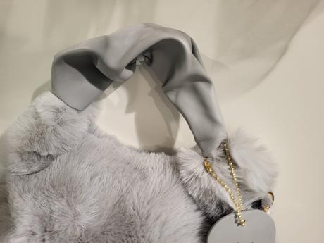 Kožušinková kabelka - sivá,