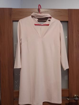 Ružové šaty s chokerom, mohito,s