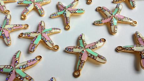 Medzikus morská hviezda farebná,