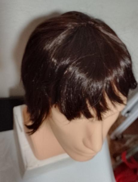 Hnedá kratšia parochňa, cca 30 cm, č. 18,