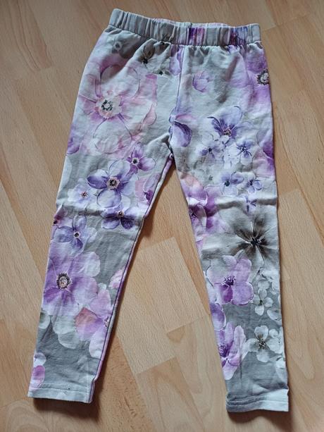 Handmade leginy a celenka, 104