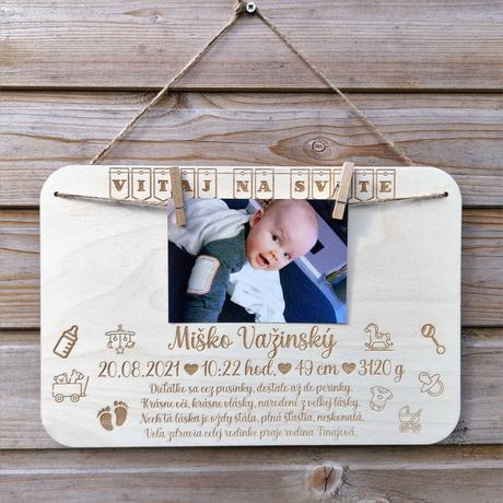 Ceduľka s údajmi o narodení dieťatka, 