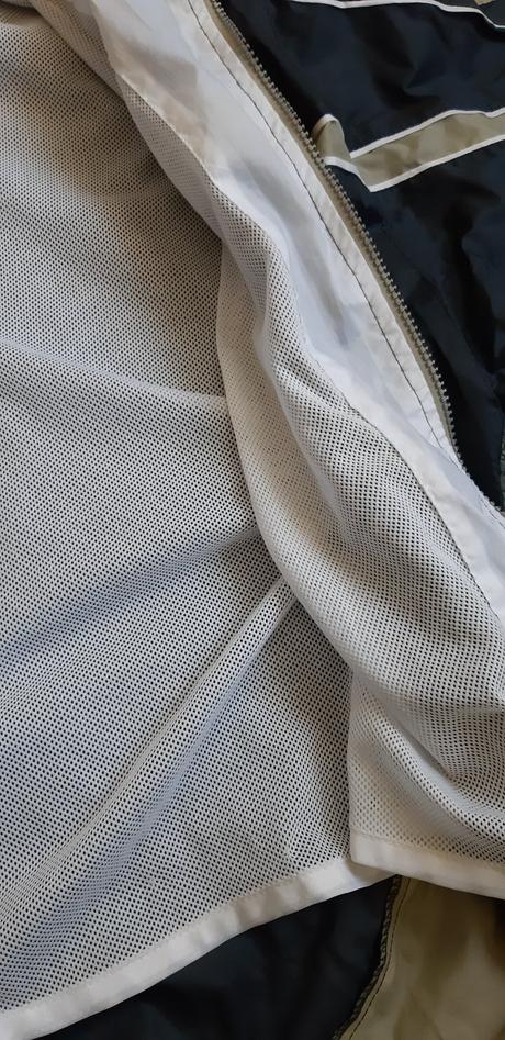 Tenká vetrovka, 152