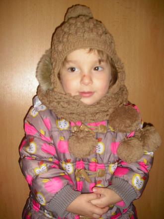 Kompletik salik a ciapka s brmbolcami, 92