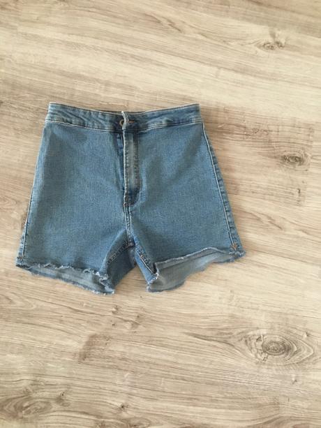 Rifľové šortky, bershka,s