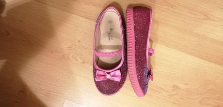 Dievčenské balerinky, 29