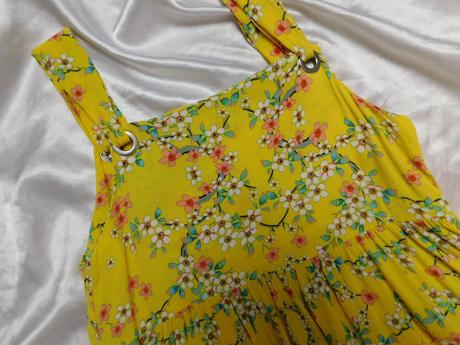 Kvalitne velmi pekne letne šaty, zara,140