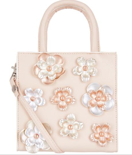 Perleťová kabelka monsoon uk,