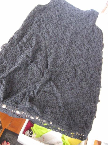 Čierny čipkovaný top/krátke šatočky, s/m, s