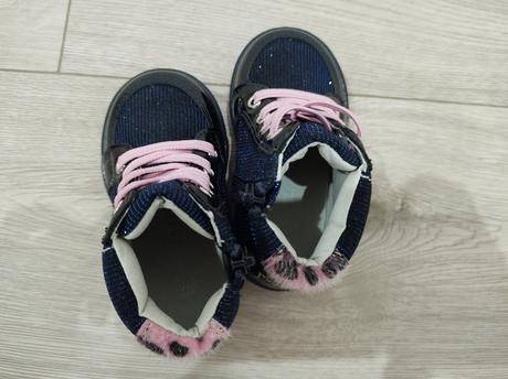 Topánočky pre dievčatko, 20