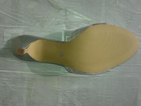 Strieborne slapky, 39