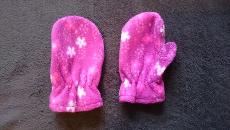 Ružové rukavice, 98