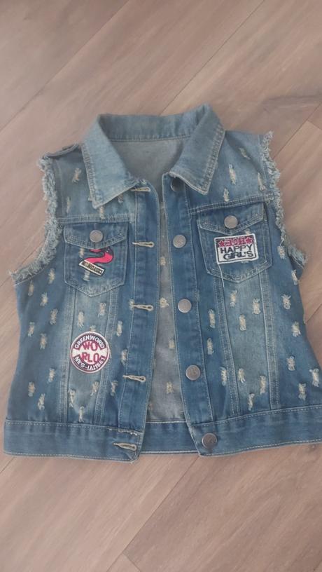 Dievcenska riflova vesticka, 152