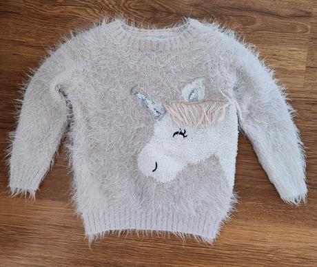 Huňatý svetrík s jednorožcom, primark,98