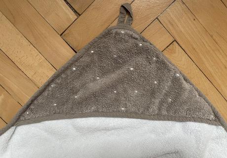 Ikea osuška s kapucňou pre babatko za 2e, 