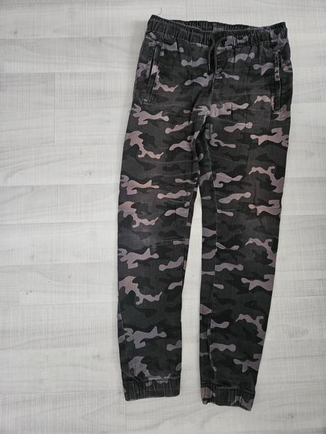 Maskacove nohavice, 158