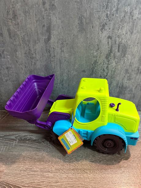 B.toys buldozér,