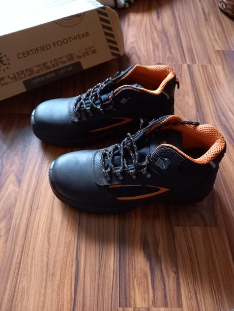 Pracovne topanky, 42