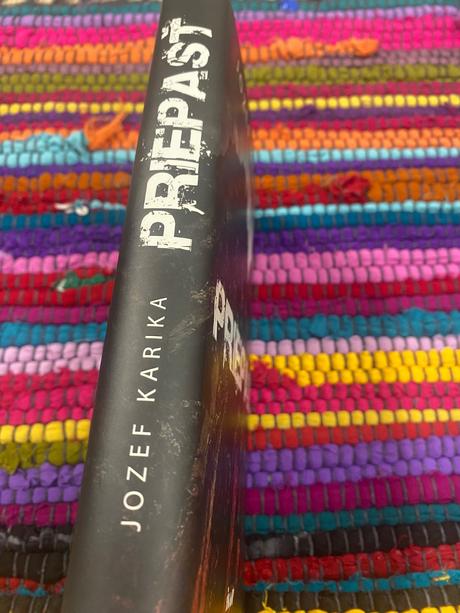 Triler detektívka priepasť jozef karika,